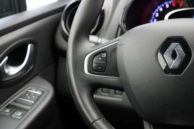 Renault Clio (2018) thumbnail 6