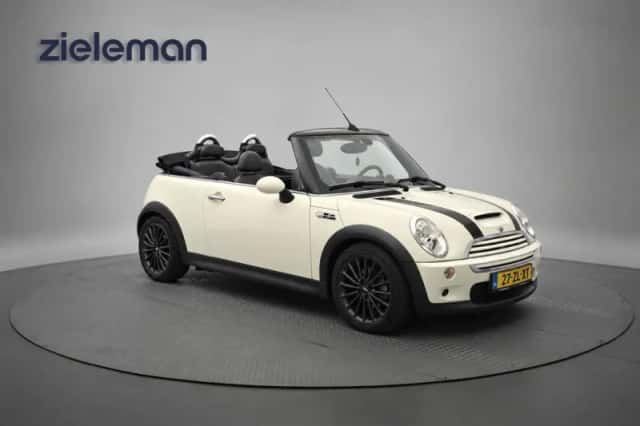 MINI Cooper S (2008) thumbnail 1