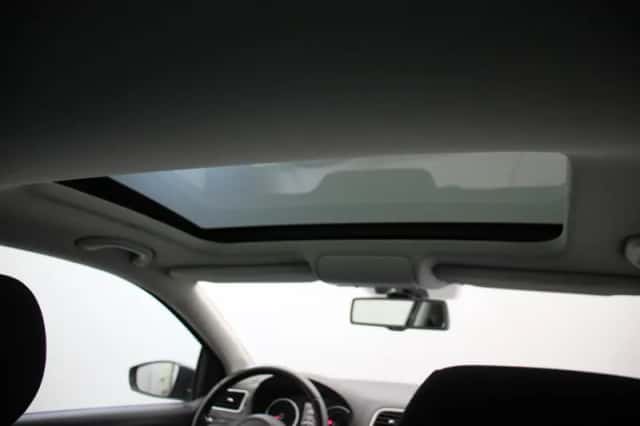 Volkswagen Polo (2011) thumbnail 5