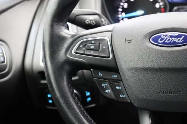 Ford Focus (2015) thumbnail 6
