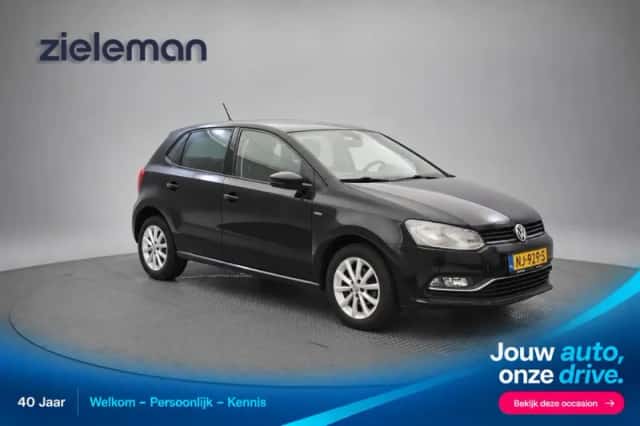 Volkswagen Polo (2016) thumbnail 1