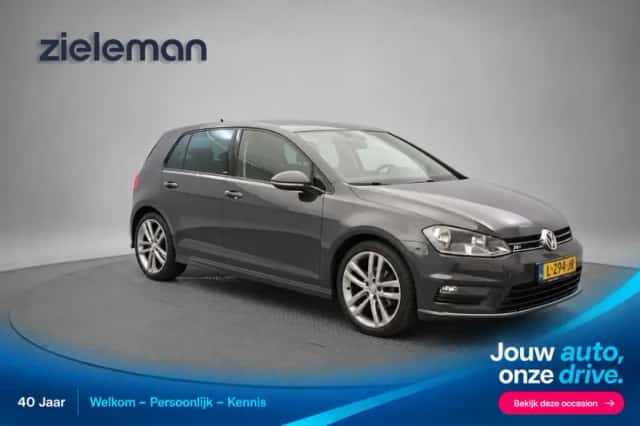 Volkswagen Golf (2016) thumbnail 1
