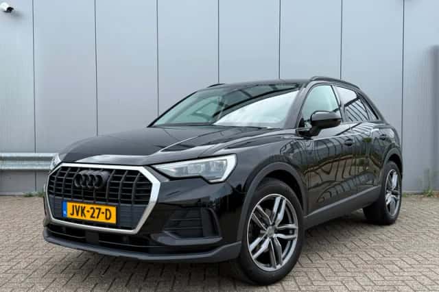 Audi Q3 (2019) thumbnail 1