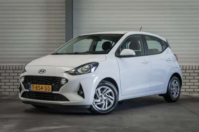 Hyundai i10 (2023) thumbnail 1