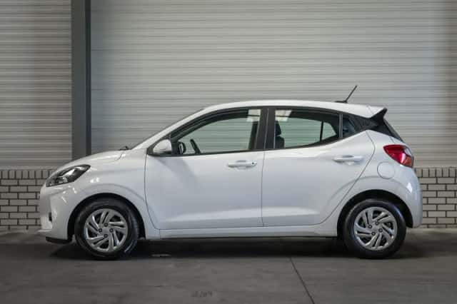 Hyundai i10 (2023) thumbnail 4