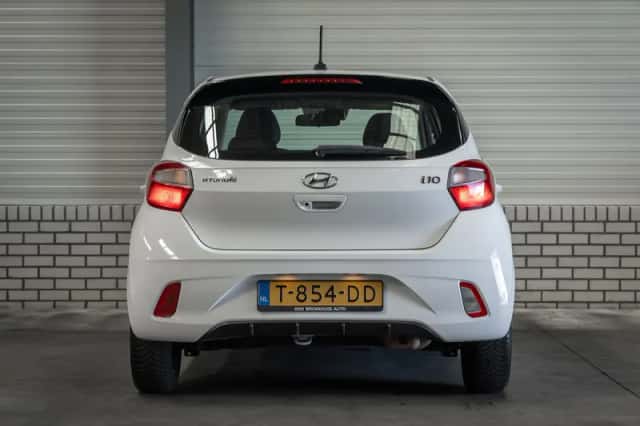 Hyundai i10 (2023) thumbnail 5