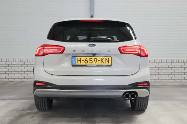 Ford Focus (2020) thumbnail 6