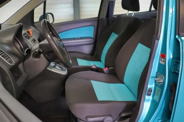 Suzuki Splash (2010) thumbnail 4