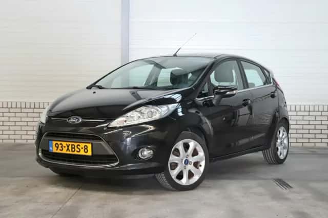 Ford Fiesta (2012) thumbnail 1