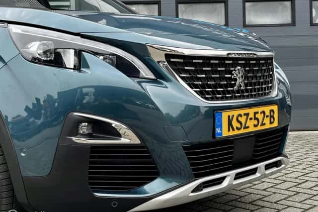 Peugeot 5008 (2018) thumbnail 5