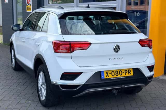 Volkswagen T-Roc (2020) thumbnail 5