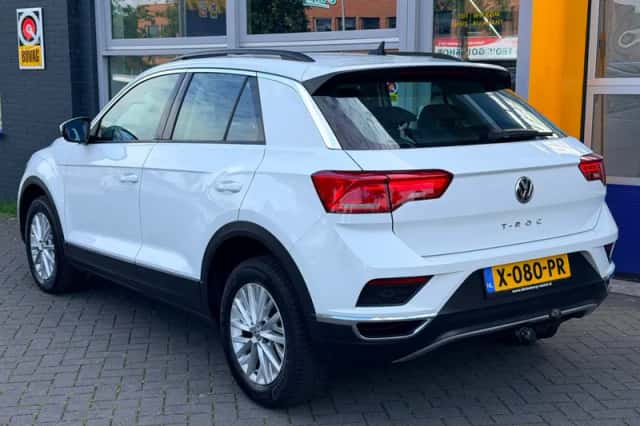 Volkswagen T-Roc (2020) thumbnail 6