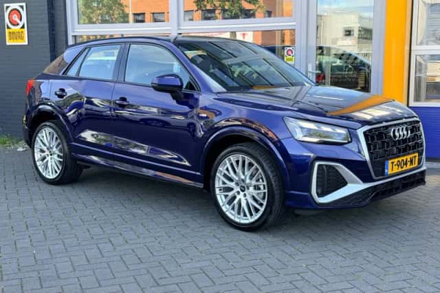 Audi Q2 (2023) thumbnail 3