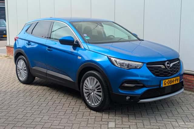 Opel Grandland (2019) thumbnail 2