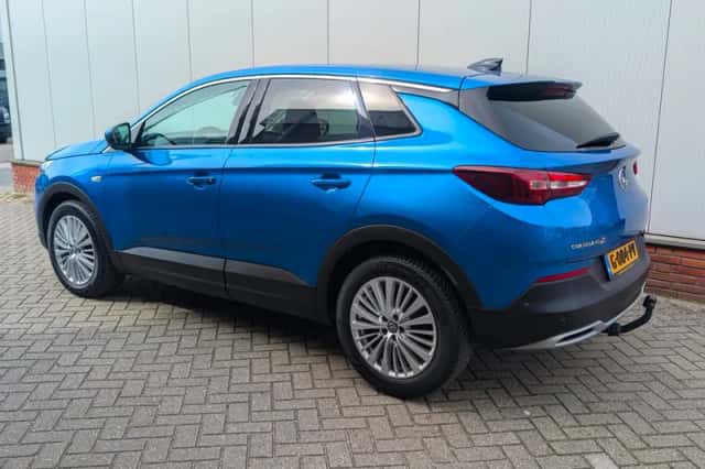 Opel Grandland (2019) thumbnail 4