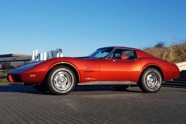 Chevrolet Corvette (1976) thumbnail 2