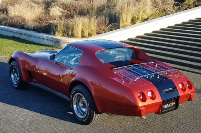 Chevrolet Corvette (1976) thumbnail 3