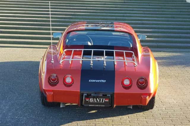 Chevrolet Corvette (1976) thumbnail 4