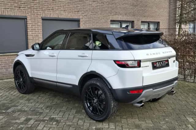 Land Rover Range Rover Evoque (2016) thumbnail 3