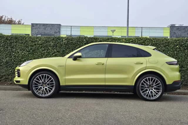 Porsche Cayenne Coupé (2021) thumbnail 2