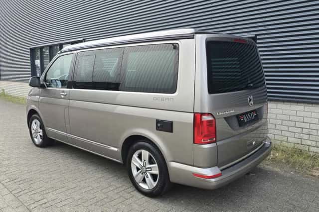 Volkswagen California (2016) thumbnail 3