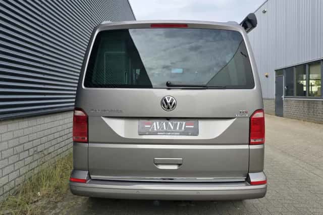 Volkswagen California (2016) thumbnail 4