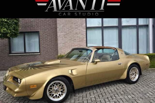 Pontiac Firebird (1978) thumbnail 1