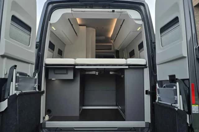 Volkswagen Grand California (2023) thumbnail 5