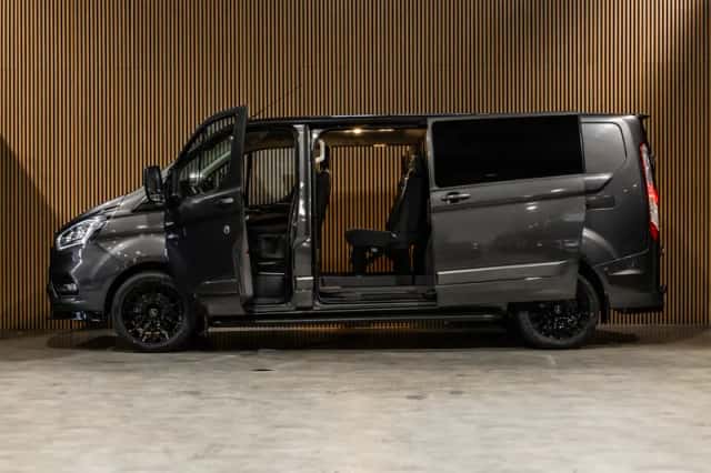 Ford Transit (2023) thumbnail 4