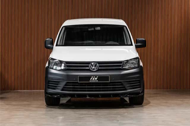 Volkswagen Caddy (2017) thumbnail 2
