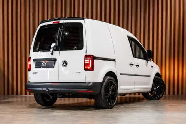 Volkswagen Caddy (2017) thumbnail 5
