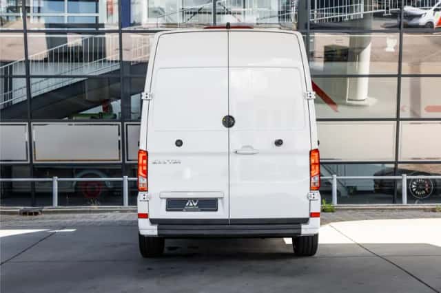 Volkswagen Crafter (2022) thumbnail 6