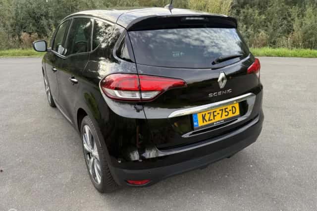 Renault Scénic (2017) thumbnail 3