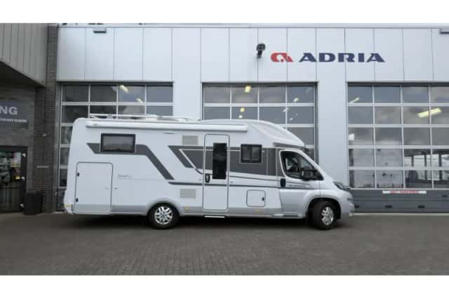 Adria Coral (2023) thumbnail 2