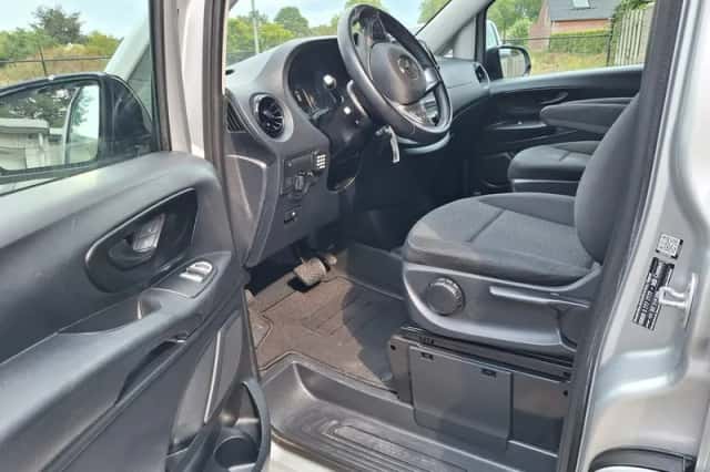 Mercedes-Benz Vito (2021) thumbnail 5