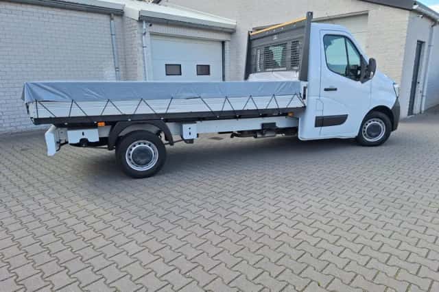 Renault Master (2021) thumbnail 2