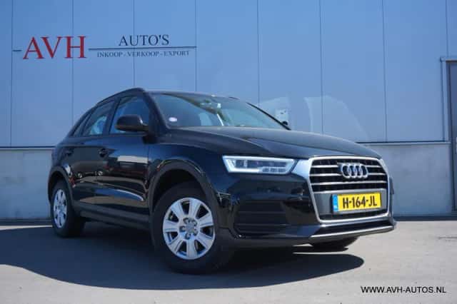 Audi Q3 (2015) thumbnail 2