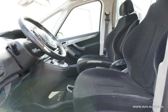 Citroën C4 Picasso (2008) thumbnail 6