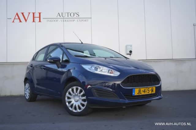 Ford Fiesta (2016) thumbnail 2
