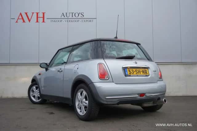MINI One (2006) thumbnail 4
