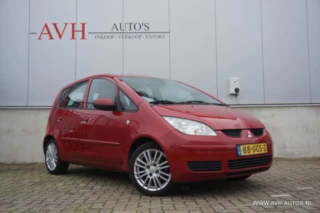 Mitsubishi Colt (2008) thumbnail 2