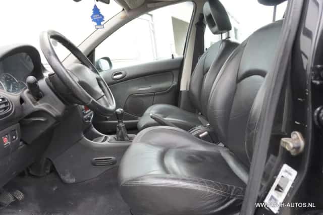 Peugeot 206 (2004) thumbnail 6