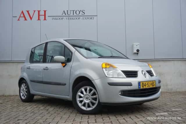 Renault Modus (2006) thumbnail 2