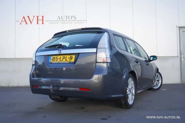 Saab 9-3 (2010) thumbnail 3