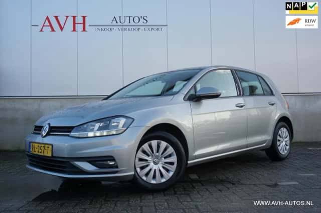 Volkswagen Golf (2018) thumbnail 1