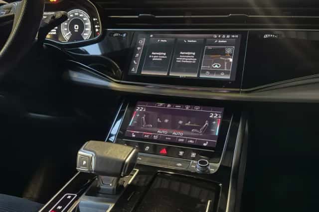 Audi Q7 (2020) thumbnail 6
