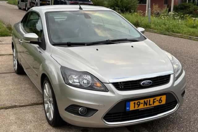 Ford Focus (2010) thumbnail 6