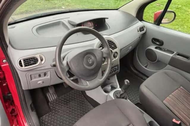 Renault Modus (2009) thumbnail 3