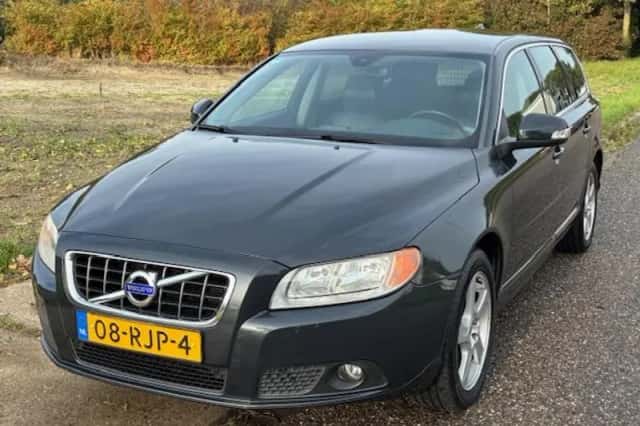 Volvo V70 (2011) thumbnail 1