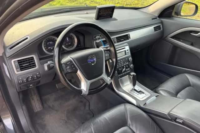 Volvo V70 (2011) thumbnail 4